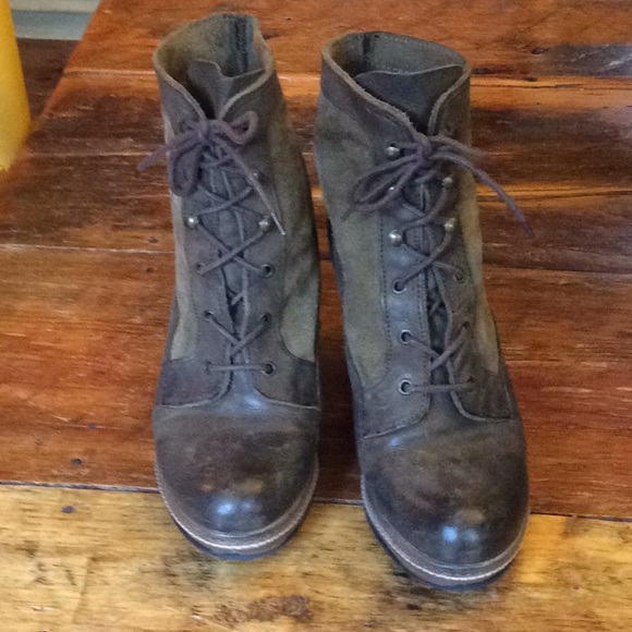 Sasha London Boots - Picture 3 of 6